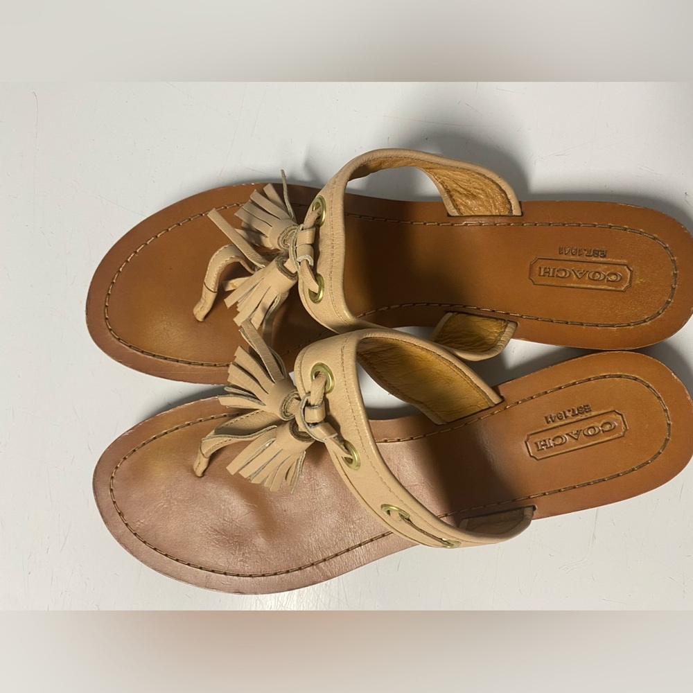 Coach Sheena tan sandal size 8.5